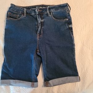 Old Navy Bermuda shorts
